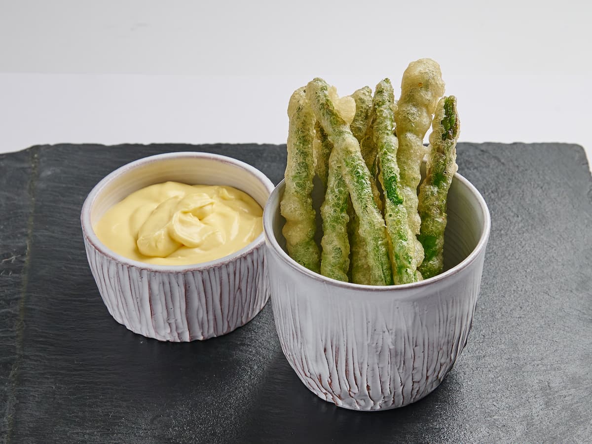 Tempura of Asparagus with Hollandaise Sauce canape
